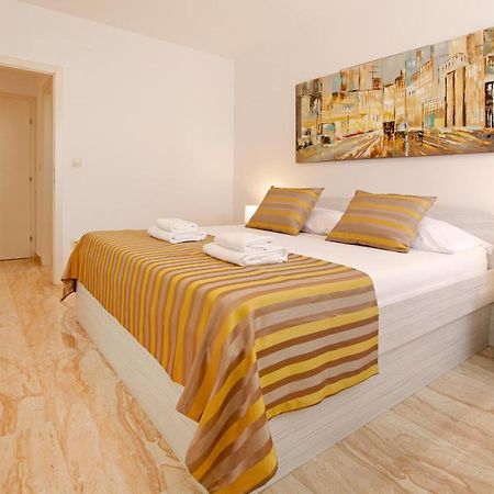 Modern 2-Bed Apt, Late Check In Available سبليت المظهر الخارجي الصورة