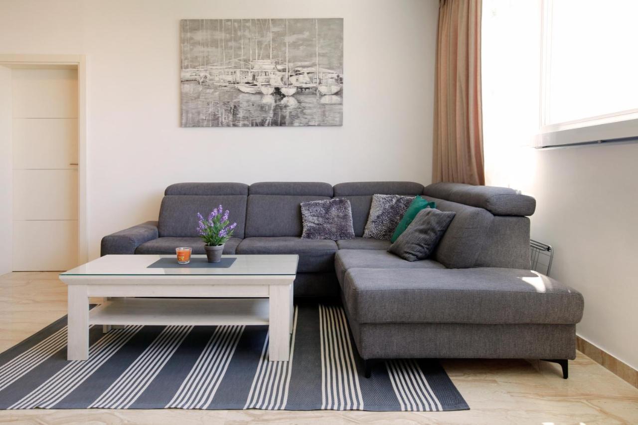 Modern 2-Bed Apt, Late Check In Available سبليت المظهر الخارجي الصورة