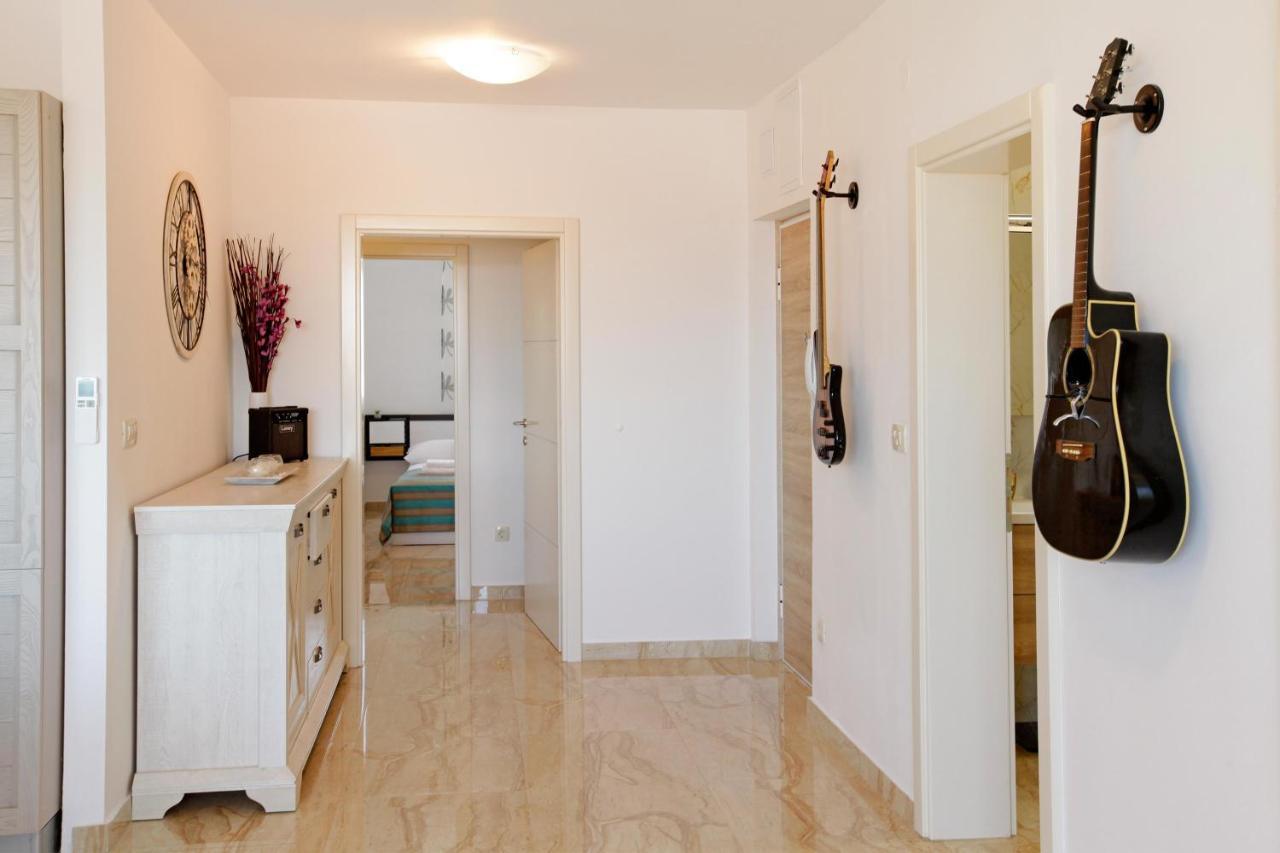 Modern 2-Bed Apt, Late Check In Available سبليت المظهر الخارجي الصورة
