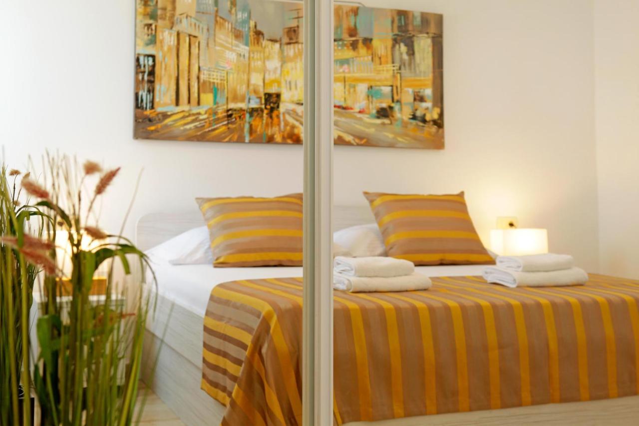 Modern 2-Bed Apt, Late Check In Available سبليت المظهر الخارجي الصورة