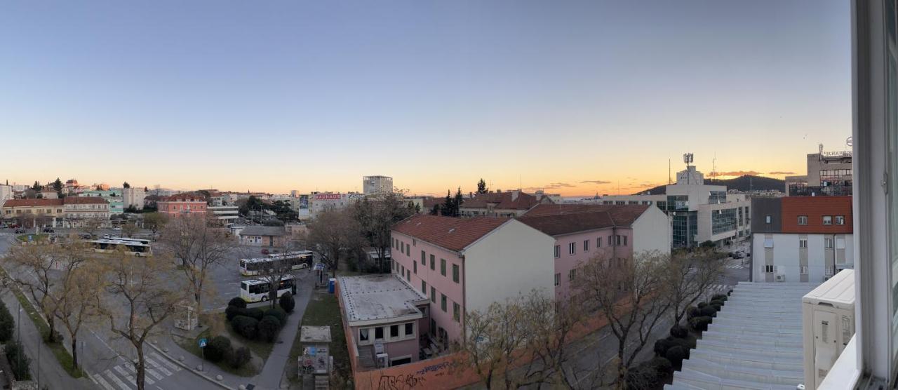 Modern 2-Bed Apt, Late Check In Available سبليت المظهر الخارجي الصورة